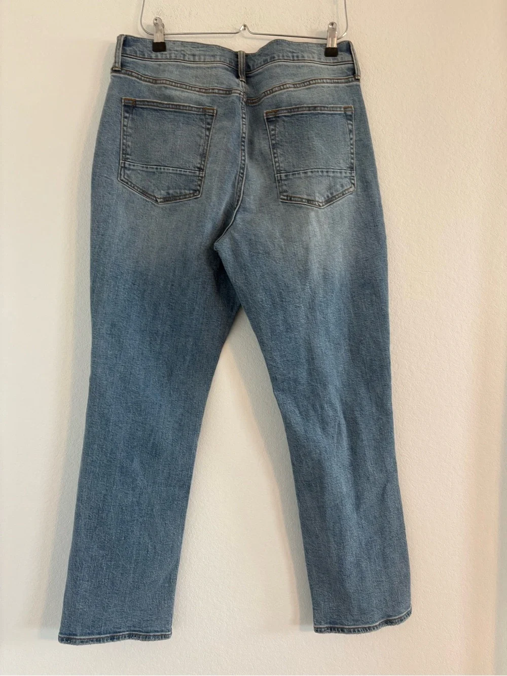 NWT Loose Fit Flex 34 x 30 Men’s Arizona Jean Company Distressed Denim